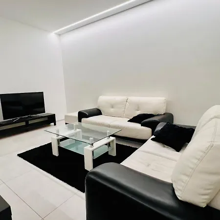 Apartment - Rue Du Canal