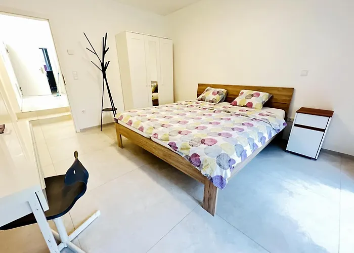 Appartement - Rue Du Canal *